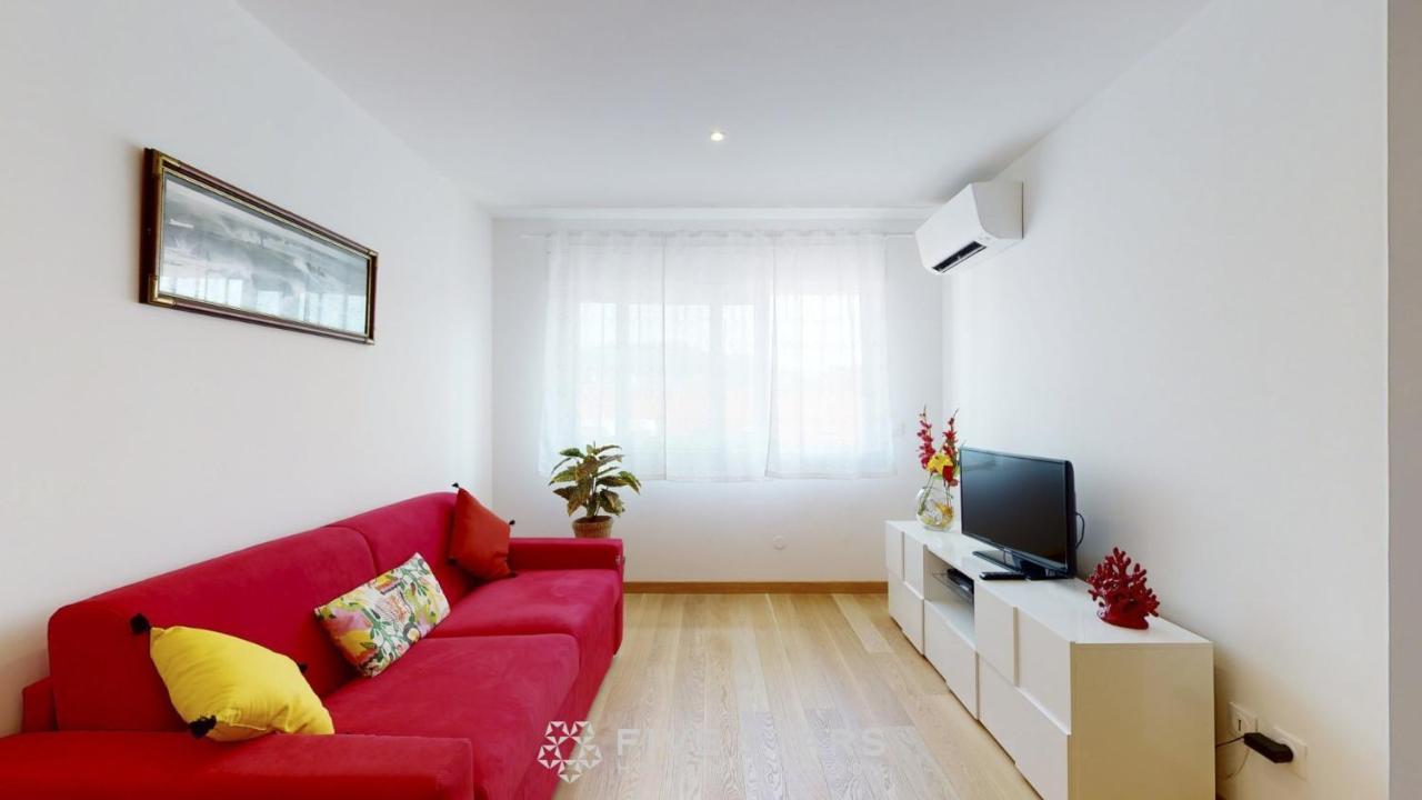 Zhara Five Stars Holiday House - Generale Appartamento