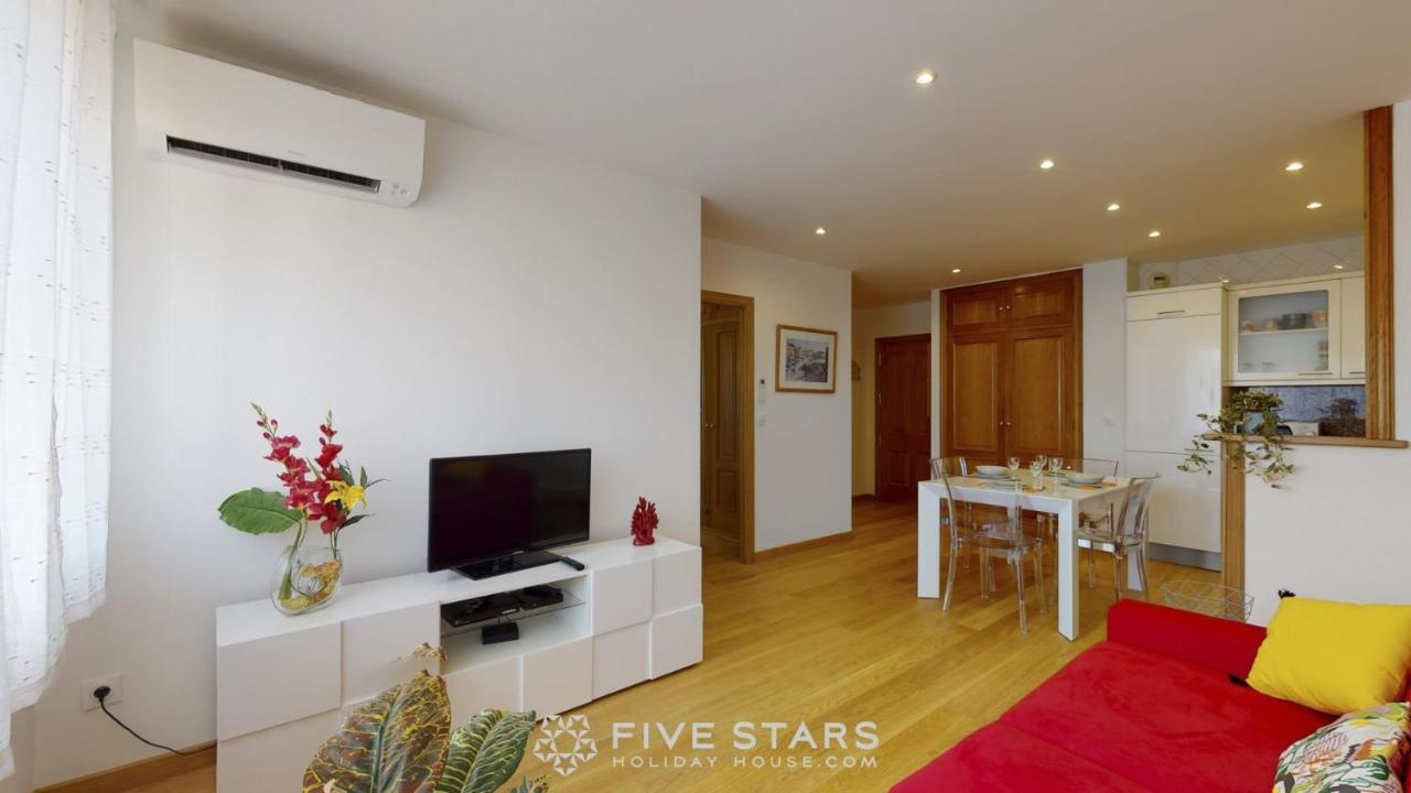 Zhara Five Stars Holiday House - Generale Appartamento